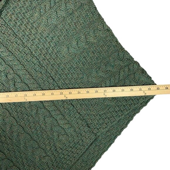 NEW Aran Woollen Mills Cable Knit Merino Wool Poncho Connermara Green Ireland - Picture 8 of 9